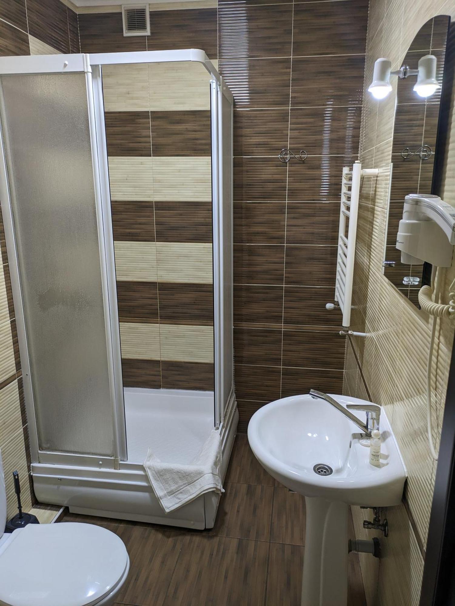 Lolo Hotel 키시나우 외부 사진